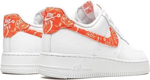 Nike Air Force 1 07 mujer blancas con estampado naranja